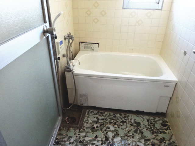 リノベーション前の浴槽
