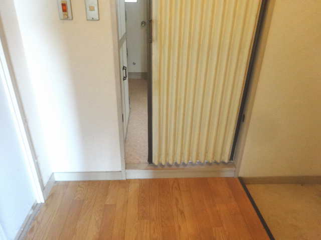 リノベーション前の洗面室・扉