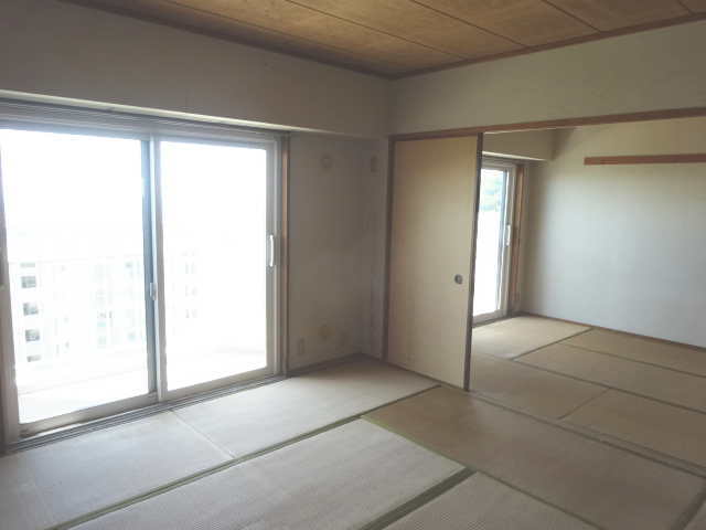 リノベーション前の8帖和室