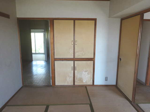 リノベーション前の6帖和室