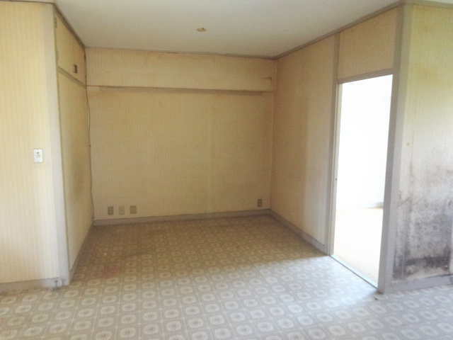 リノベーション前の6帖和室