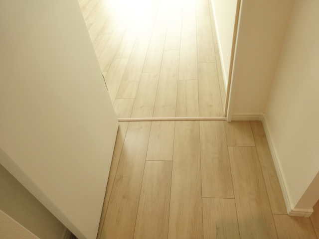 洋室6帖前・床
