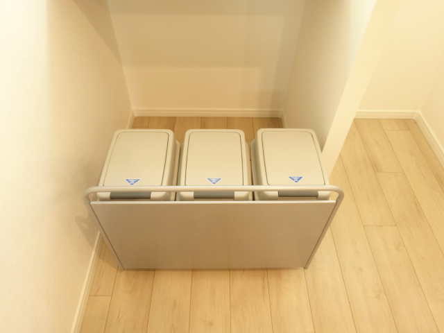 キッチン・パントリー（扉・開）